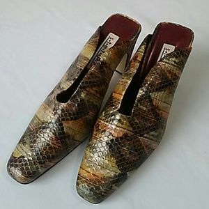 STEFANI 9.5M SNAKESKIN SQUARE TOE SHOES 3.5 " HEE